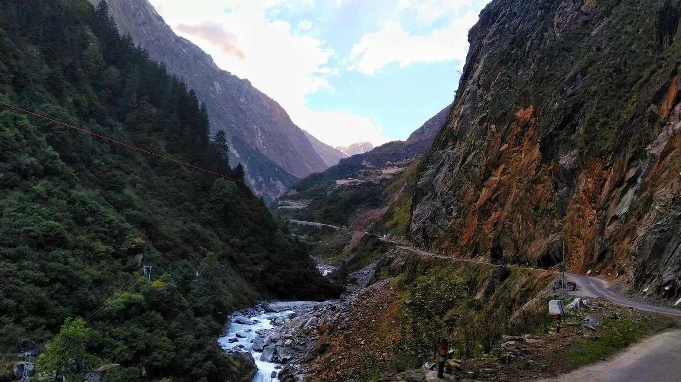 Photo of Badrinath By Santosh Sah