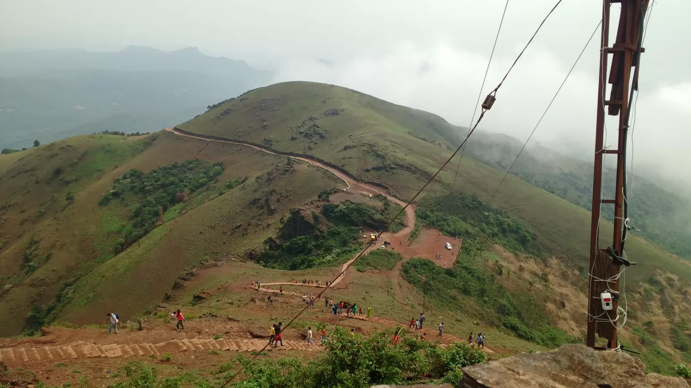 Photo of Mullayanagiri Peak By Girish Devadiga