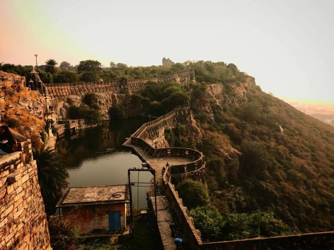 Photo of Kumbhalgarh Fort By Awadh Vyas