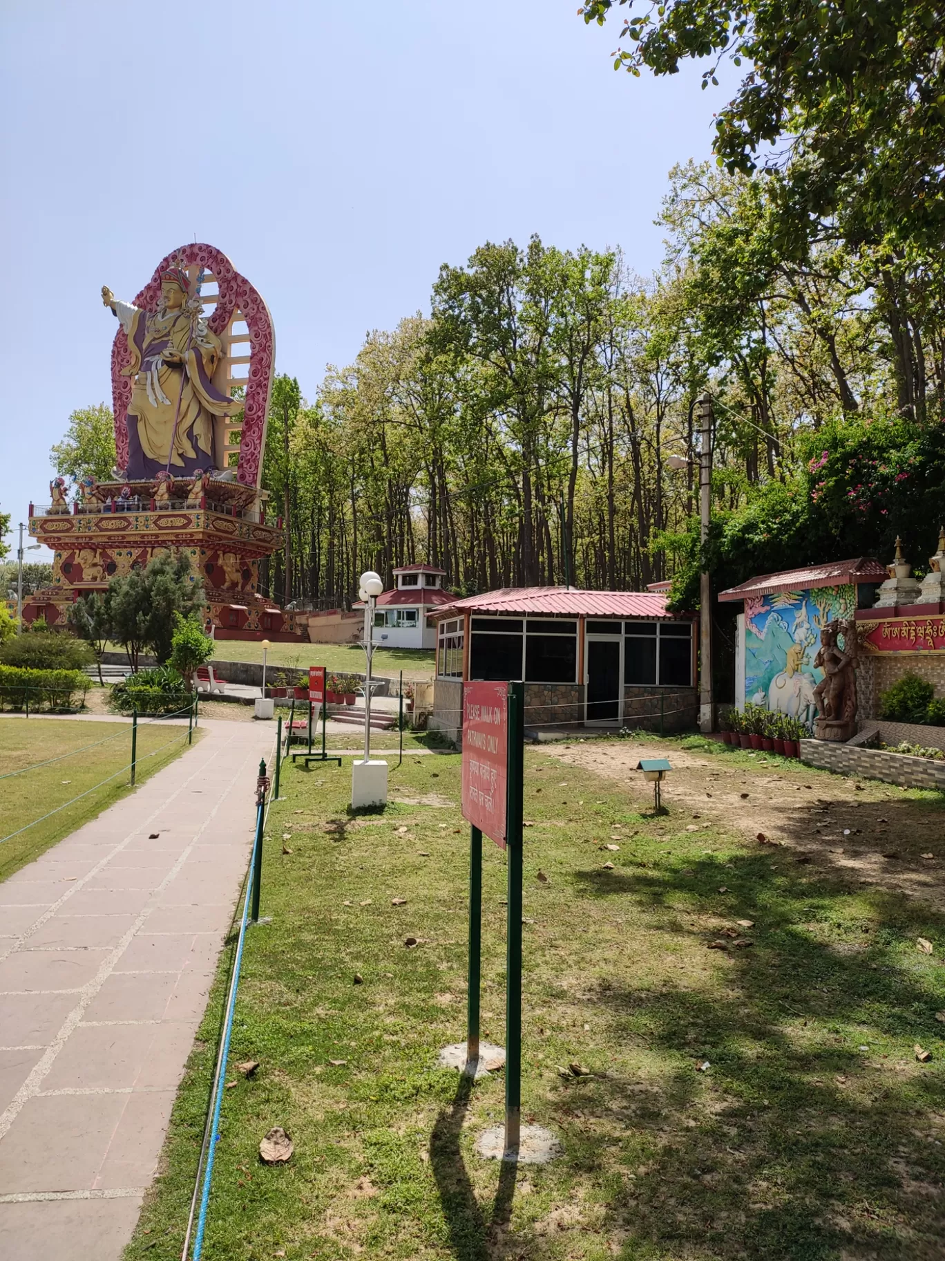 Photo of Buddha Temple By Ronit Singh
