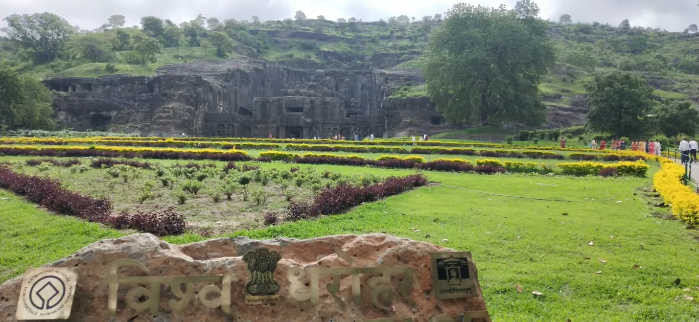 Photo of Trimbakeshwar Jyotirlinga Shiv Mandir By Krishna singh