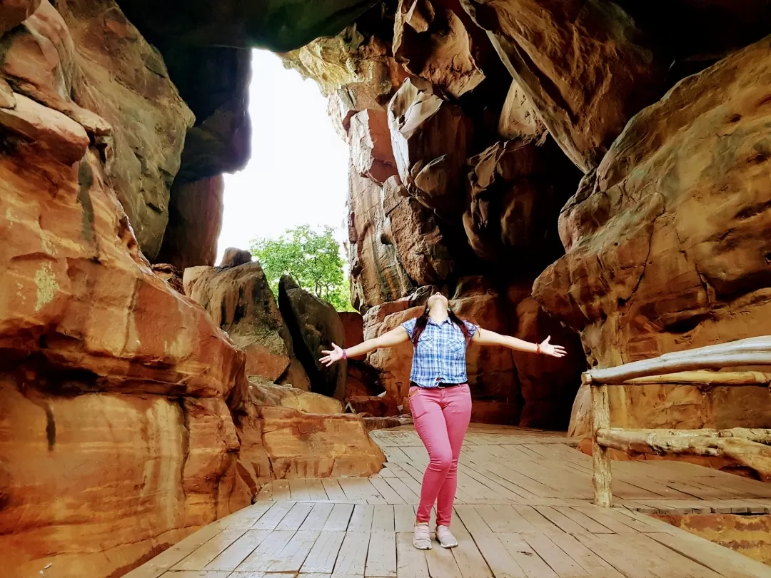 Photo of Bhimbetka rock shelters By Tripti Dubey