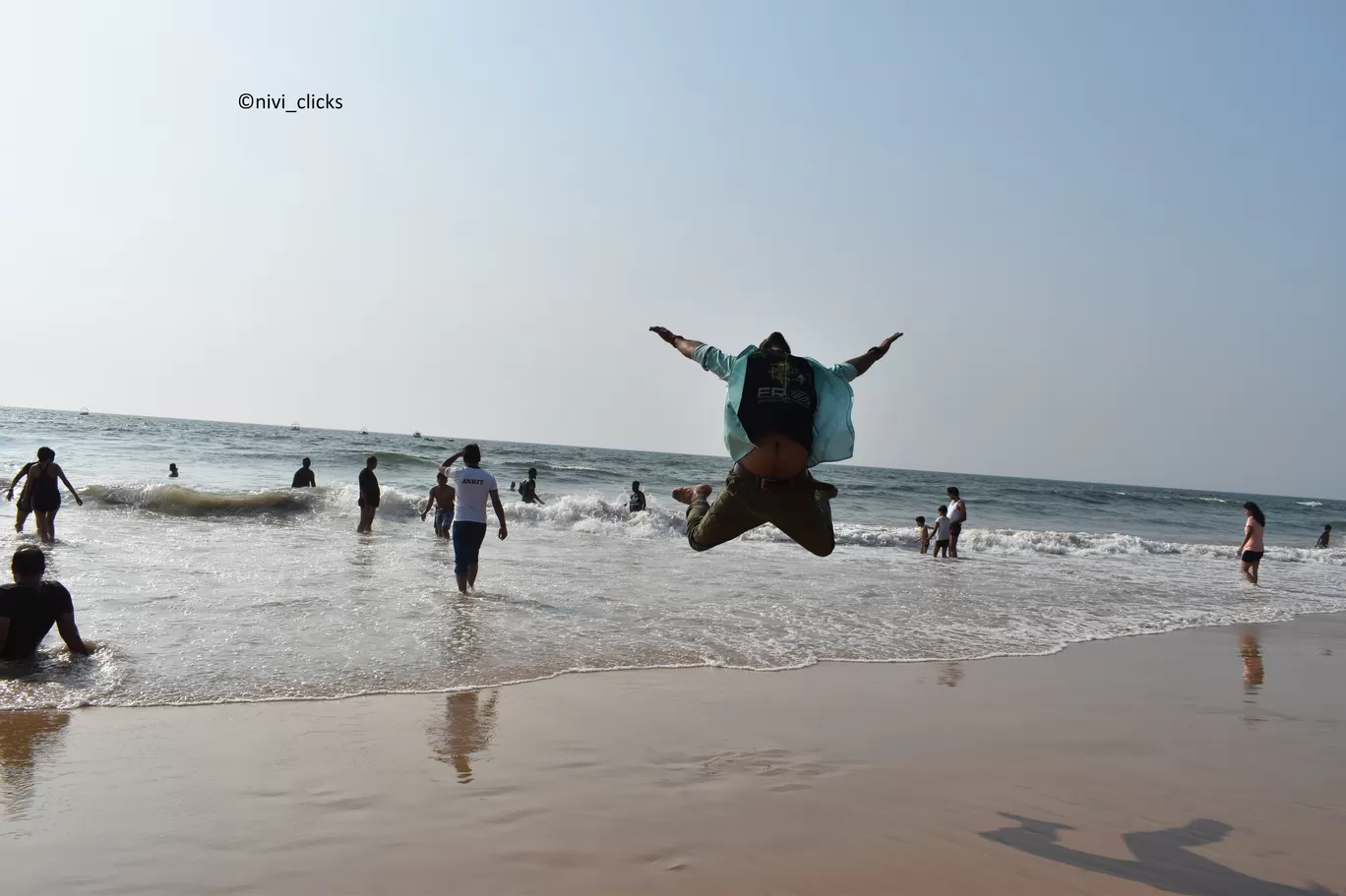 Photo of Candolim Beach By Niwedita