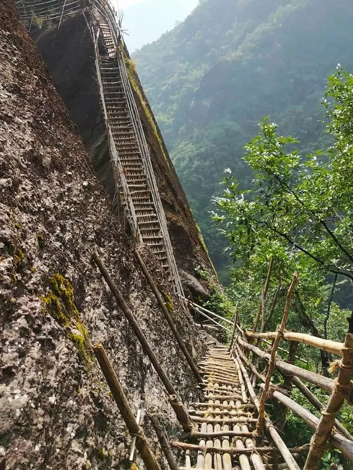 Photo of Mawryngkhang Trek By gopala krishna