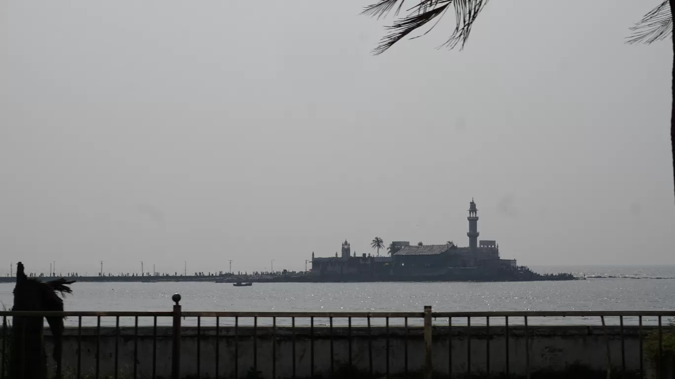 Photo of Mumbai By ROHIT NARAYANAN