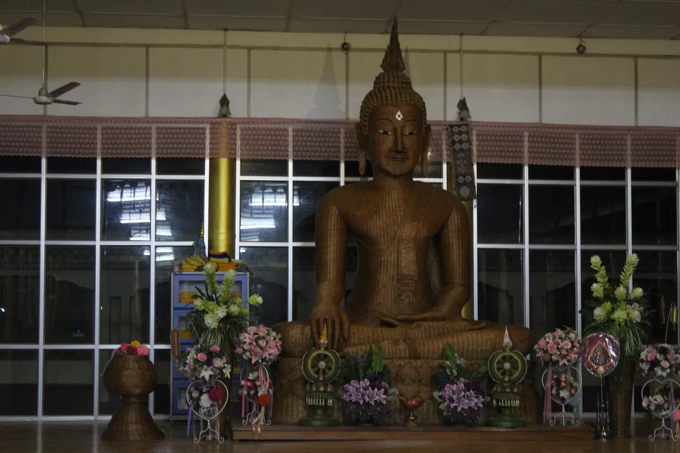 Photo of Golden Pagoda By MONALISA (hungrywanderer)