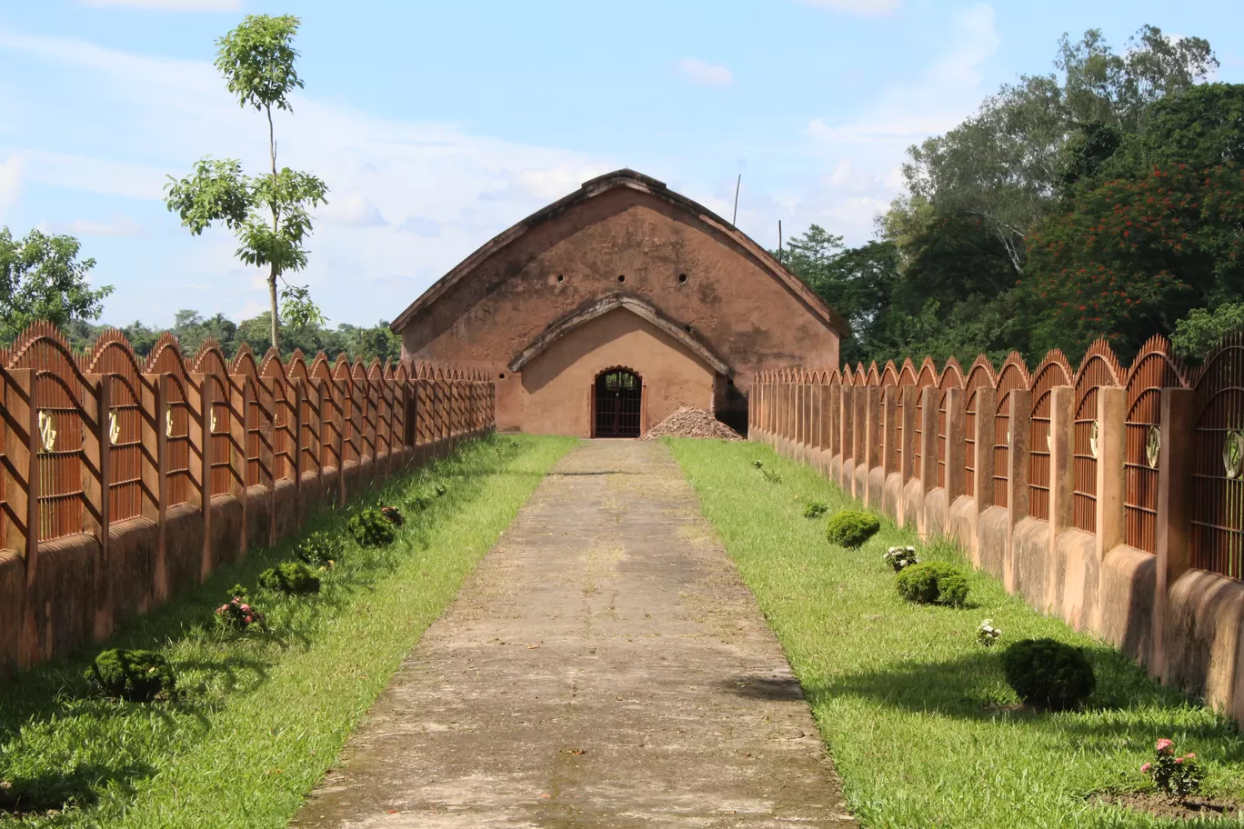 Photo of Sivasagar By MONALISA (hungrywanderer)