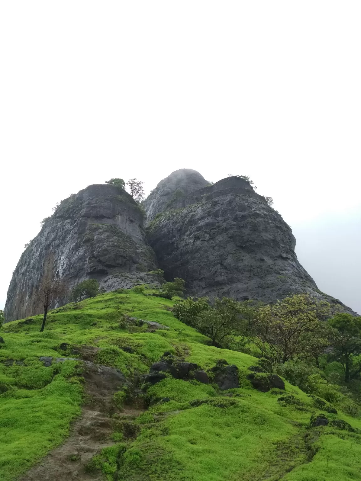 Photo of Sarasgad Fort By Ratnadeep Deshmukh