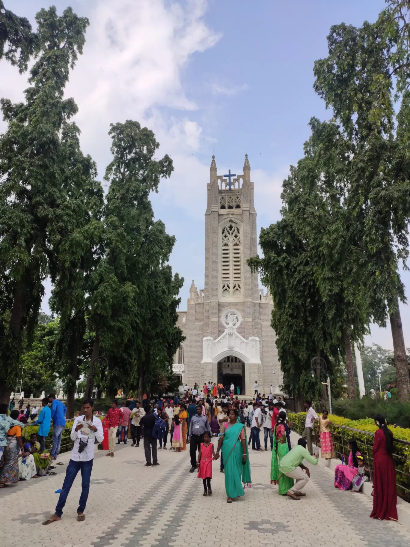 Photo of Medak Cathedral By Anand