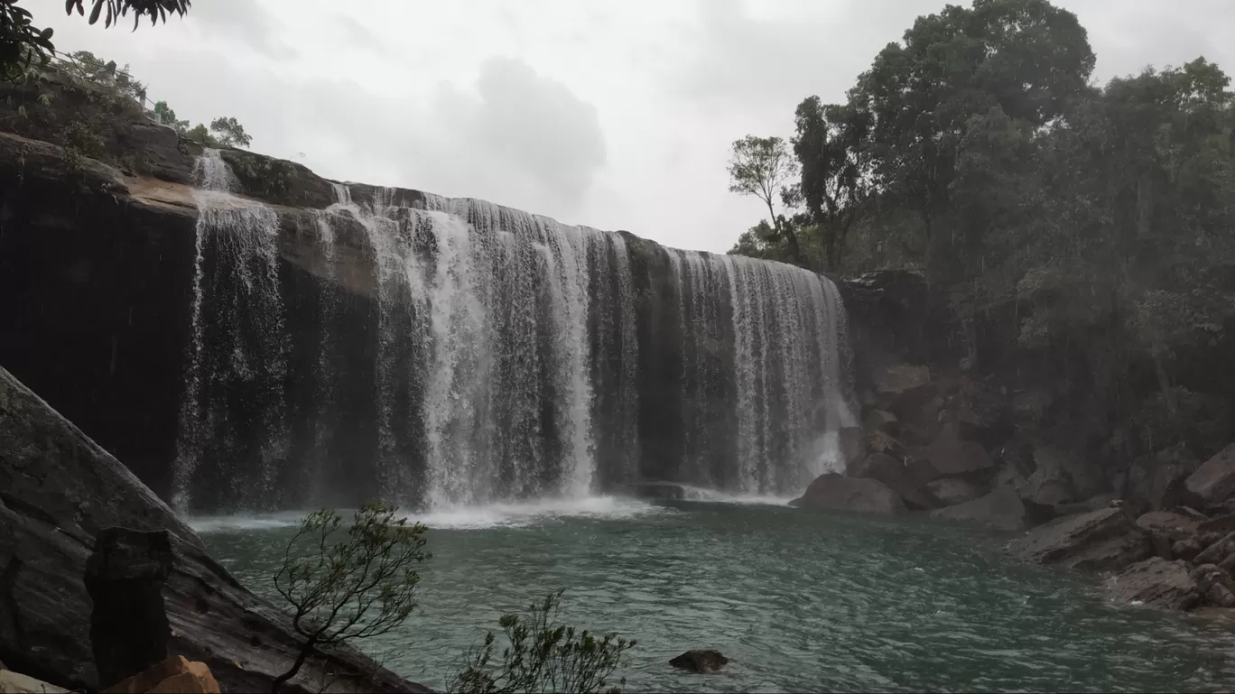 Photo of Krang Shuri Waterfall By Reshmi Purkayastha