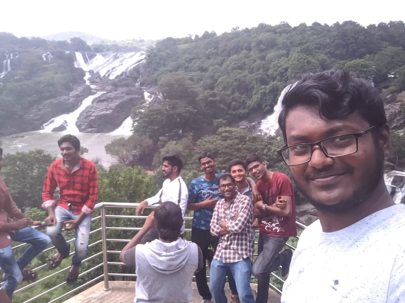 Photo of Barachukki Waterfalls By Sunodh RadhaSrinu