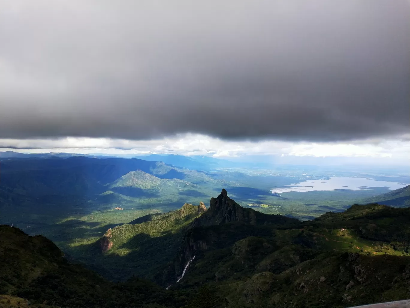 Photo of Kodanadu Mountain View point By MIND VOICES