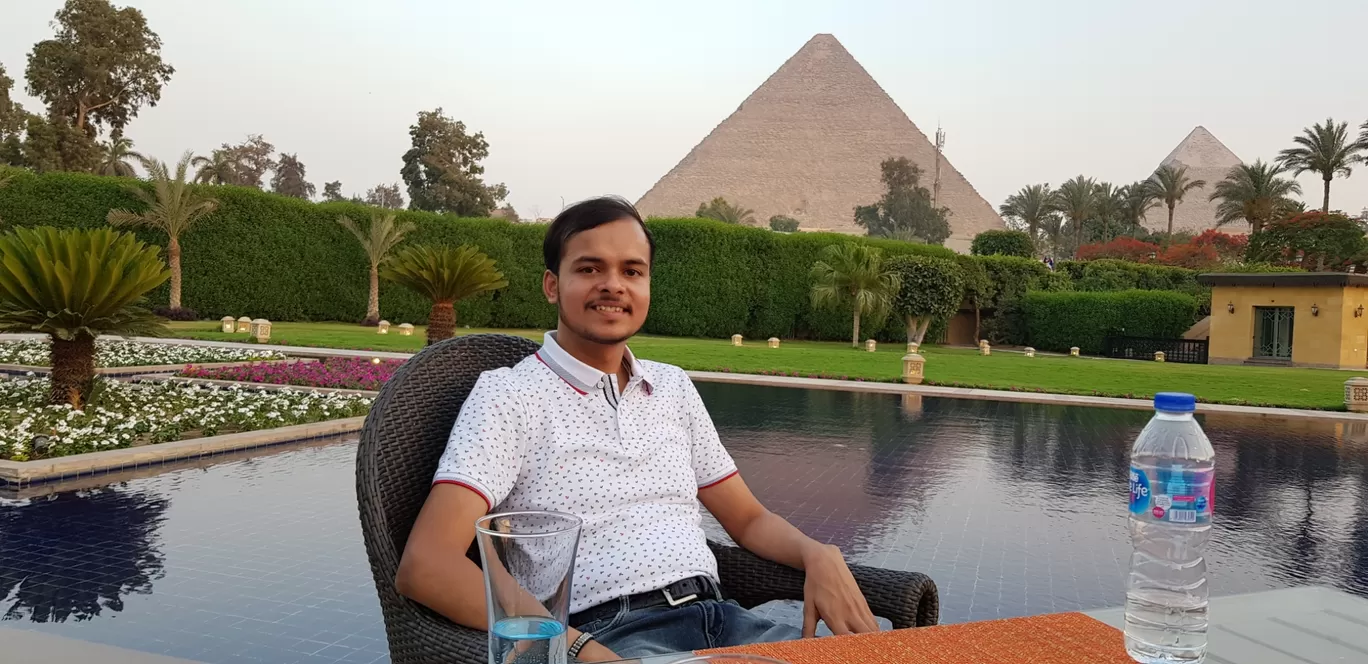 Photo of Giza Pyramid Complex By Vaibhav Maheshwari