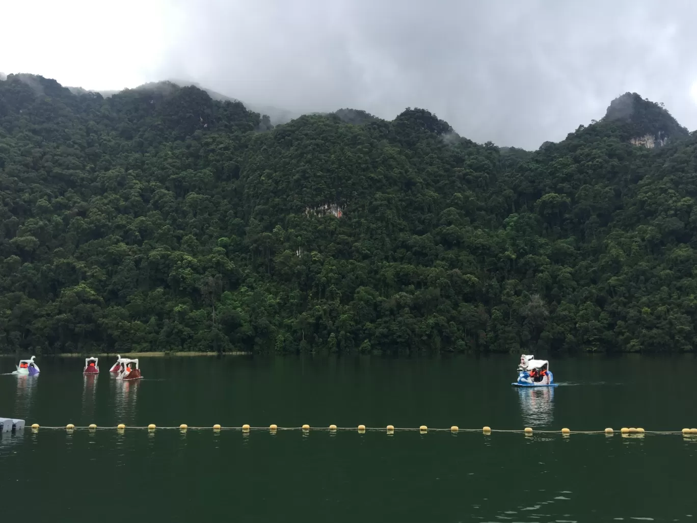 Photo of Dayang Bunting Lake (Tasik Dayang Bunting) By Daydreamer_PB