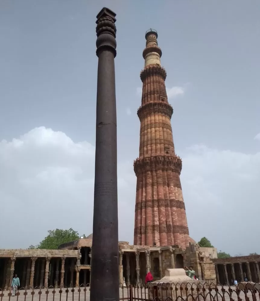 Photo of qutub minar monuments By aaryesdee