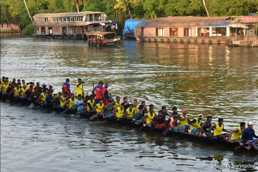 Photo of Nehru Trophy Boat Race By aaryesdee