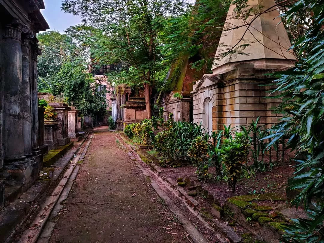 Photo of Park Street By Bindu Jha