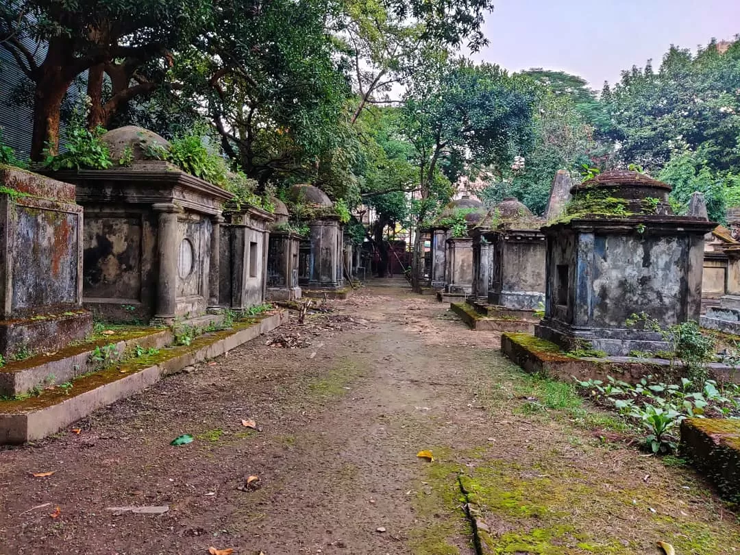Photo of Park Street By Bindu Jha