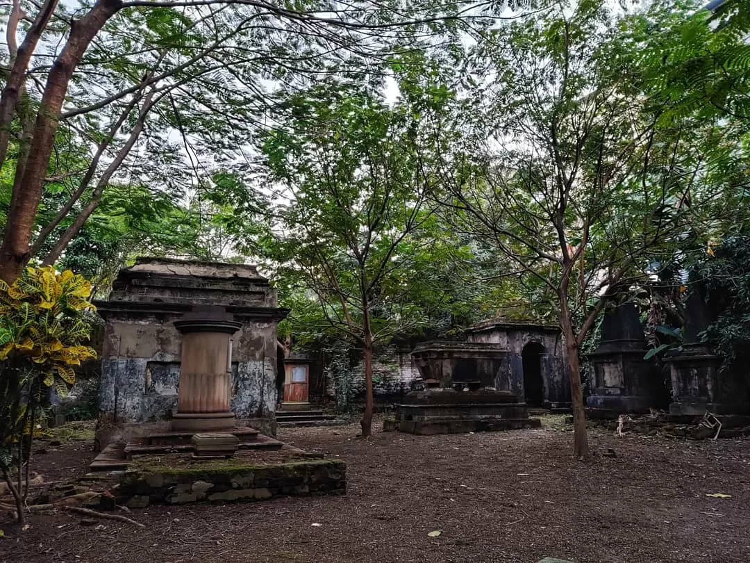 Photo of Park Street By Bindu Jha