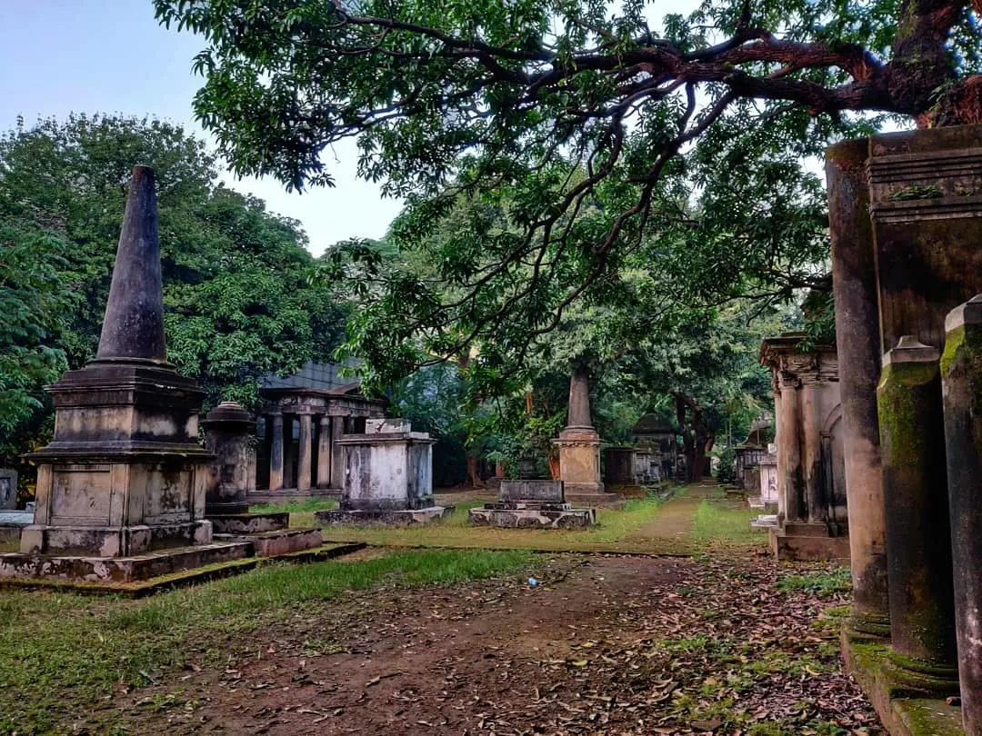Photo of Park Street By Bindu Jha