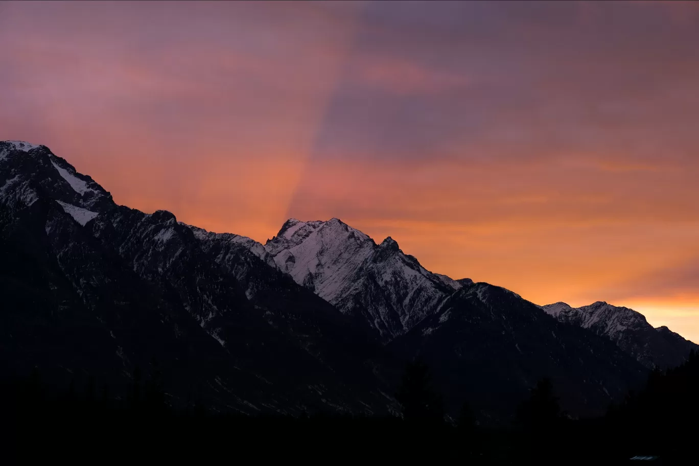 Photo of Banff By Darshan G