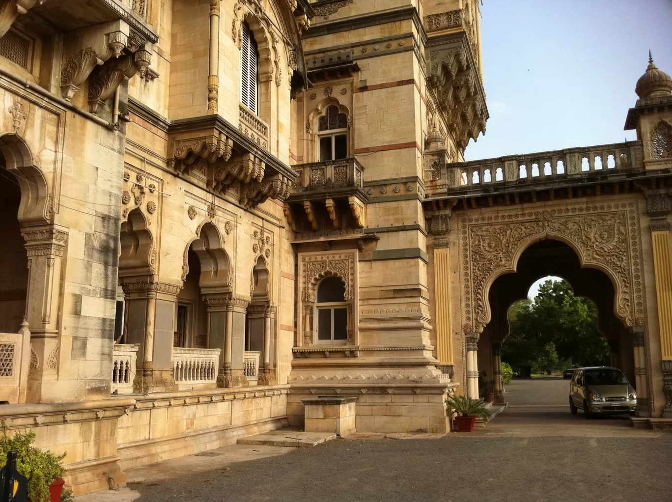 Photo of Lakshmi Vilas Palace By Harry Patel