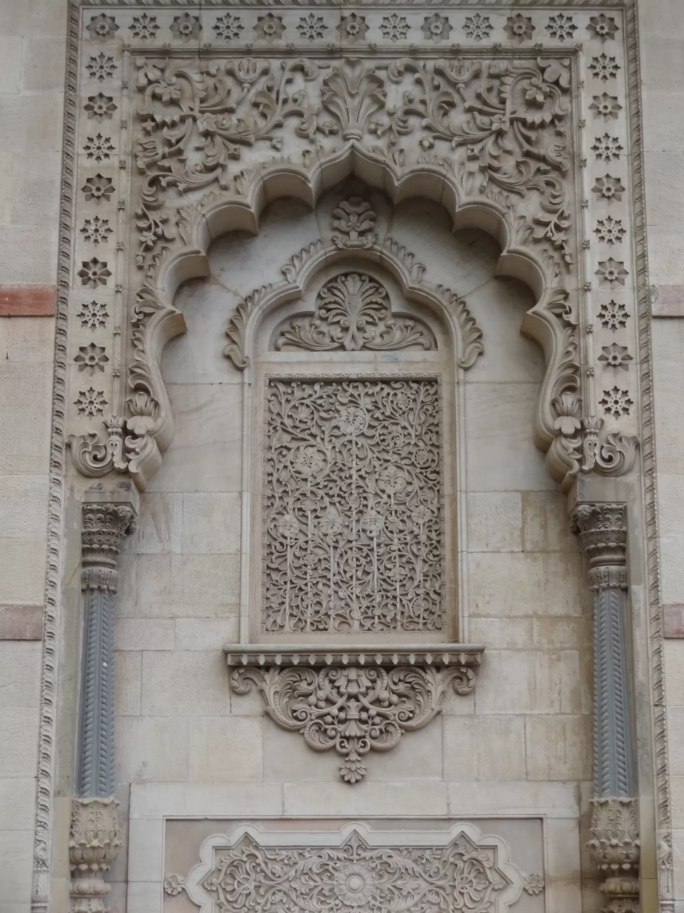 Photo of Lakshmi Vilas Palace By Harry Patel