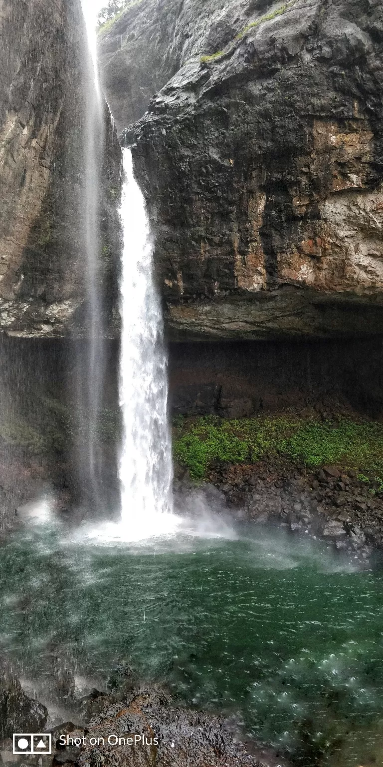 Photo of Devkund Waterfall By Rohit Kadam
