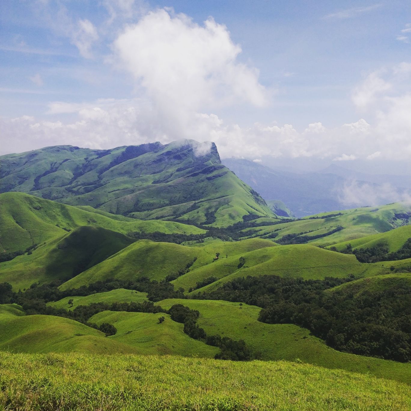 Photo of Kudremukh Peak Top By vandana yadav