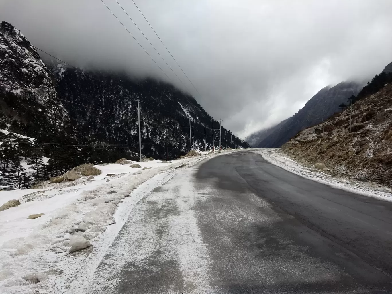 Photo of Sela Pass By sridhar harihar