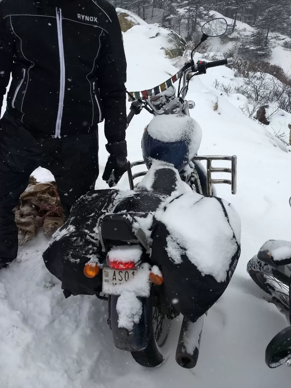 Photo of Sela Pass By sridhar harihar