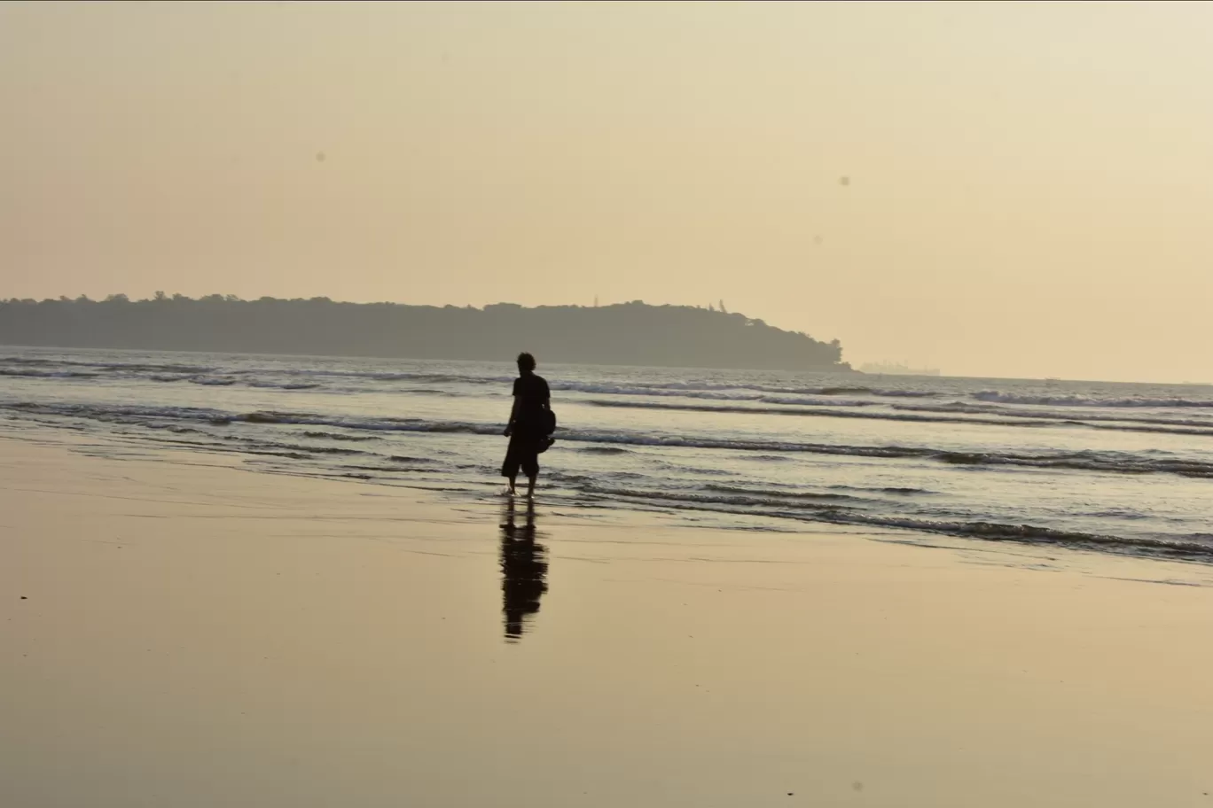 Photo of Miramar Beach By uday pillay