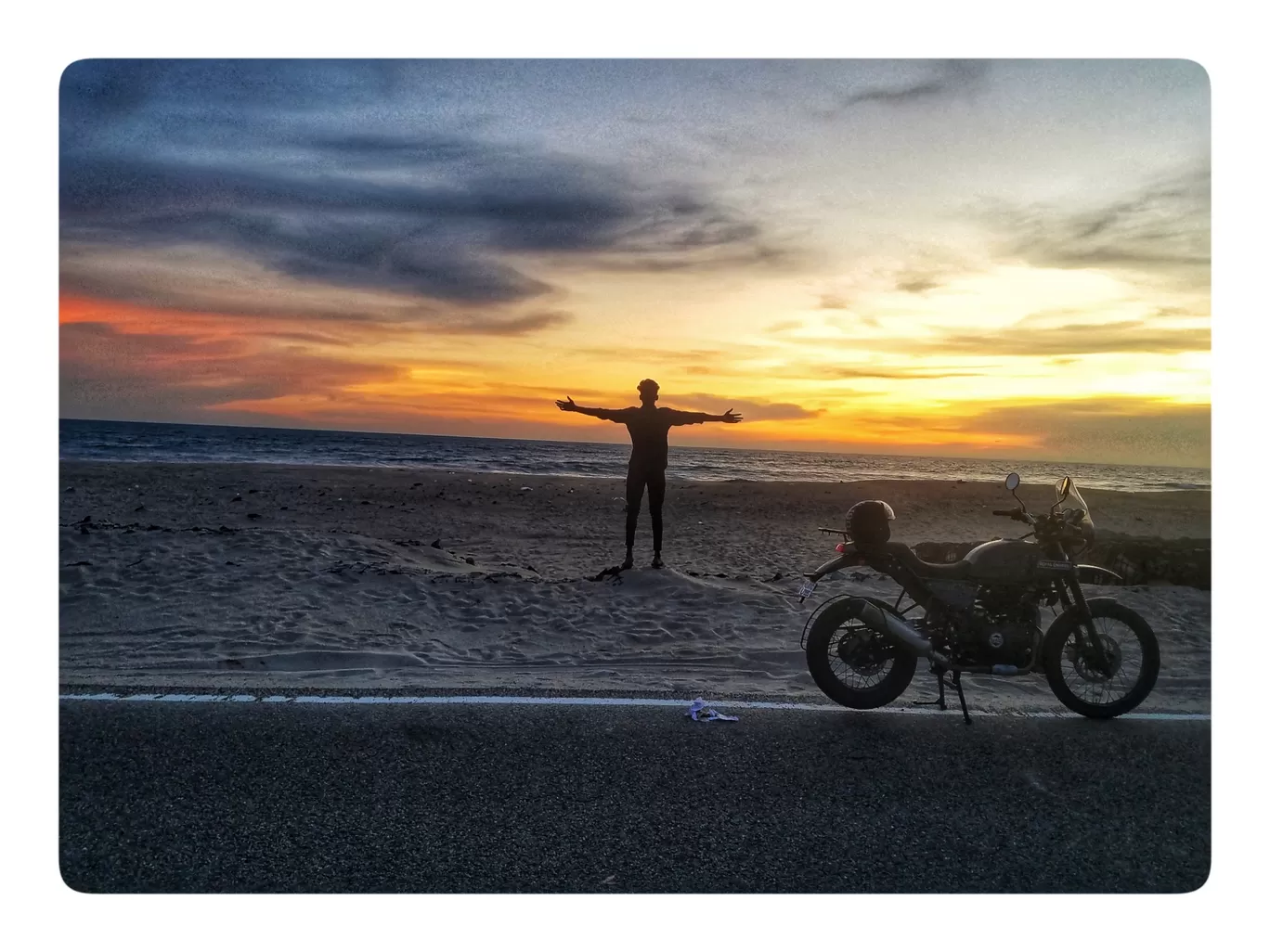 Photo of Dhanushkodi Beach By Nikhil Raj