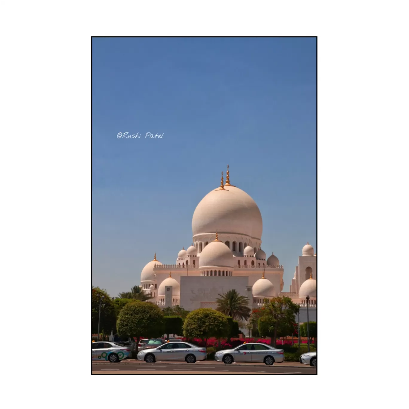 Photo of Grand Mosque - Abu Dhabi - United Arab Emirates By Rushi Patel