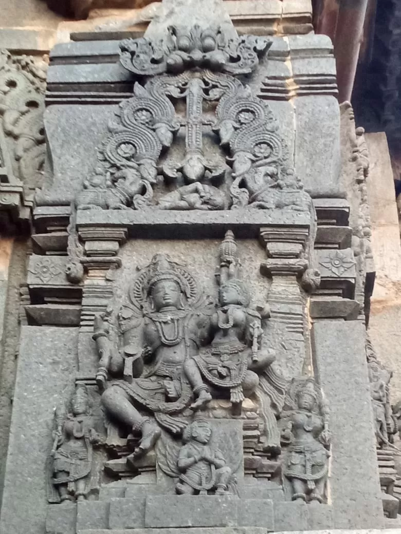 Photo of Hoysaleshwara Temple By Dheena Thayalan