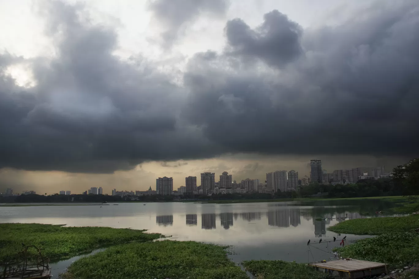 Photo of Powai Lake By hemanth paladugu
