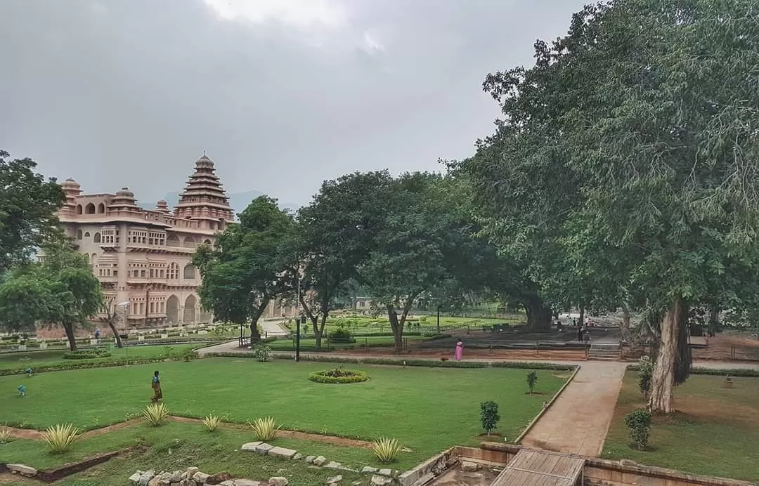 Photo of Chandragiri Fort Road By thesunnyside