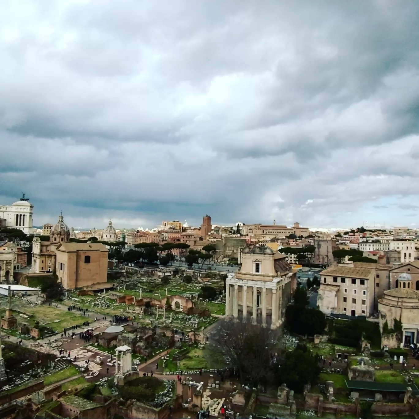Photo of Roman Forum By cabinbagspacked