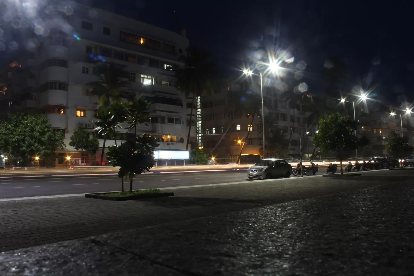 Photo of Marine Drive By Vaibhav Mishra