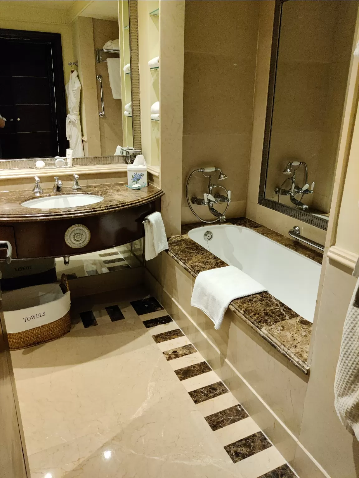 Photo of ITC Grand Central By Shivani Chaturvedi 