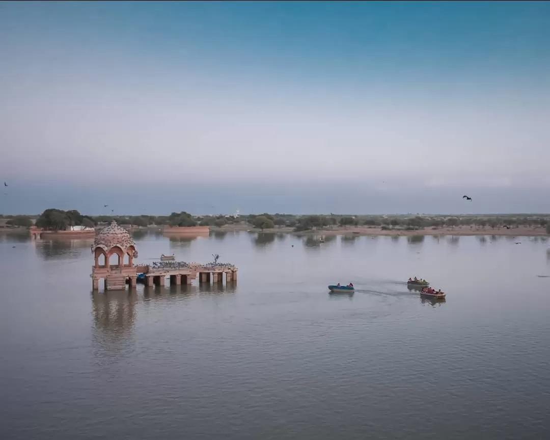 Photo of Gadisar Lake By Abhishek Paul