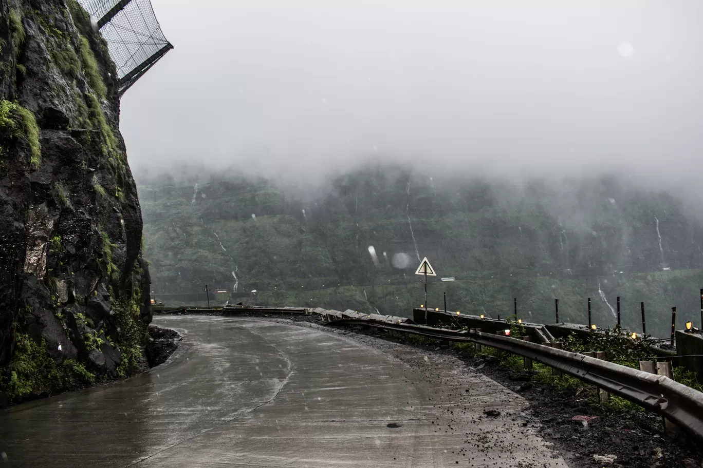 Photo of Malshej Ghat By Tapas Sahu