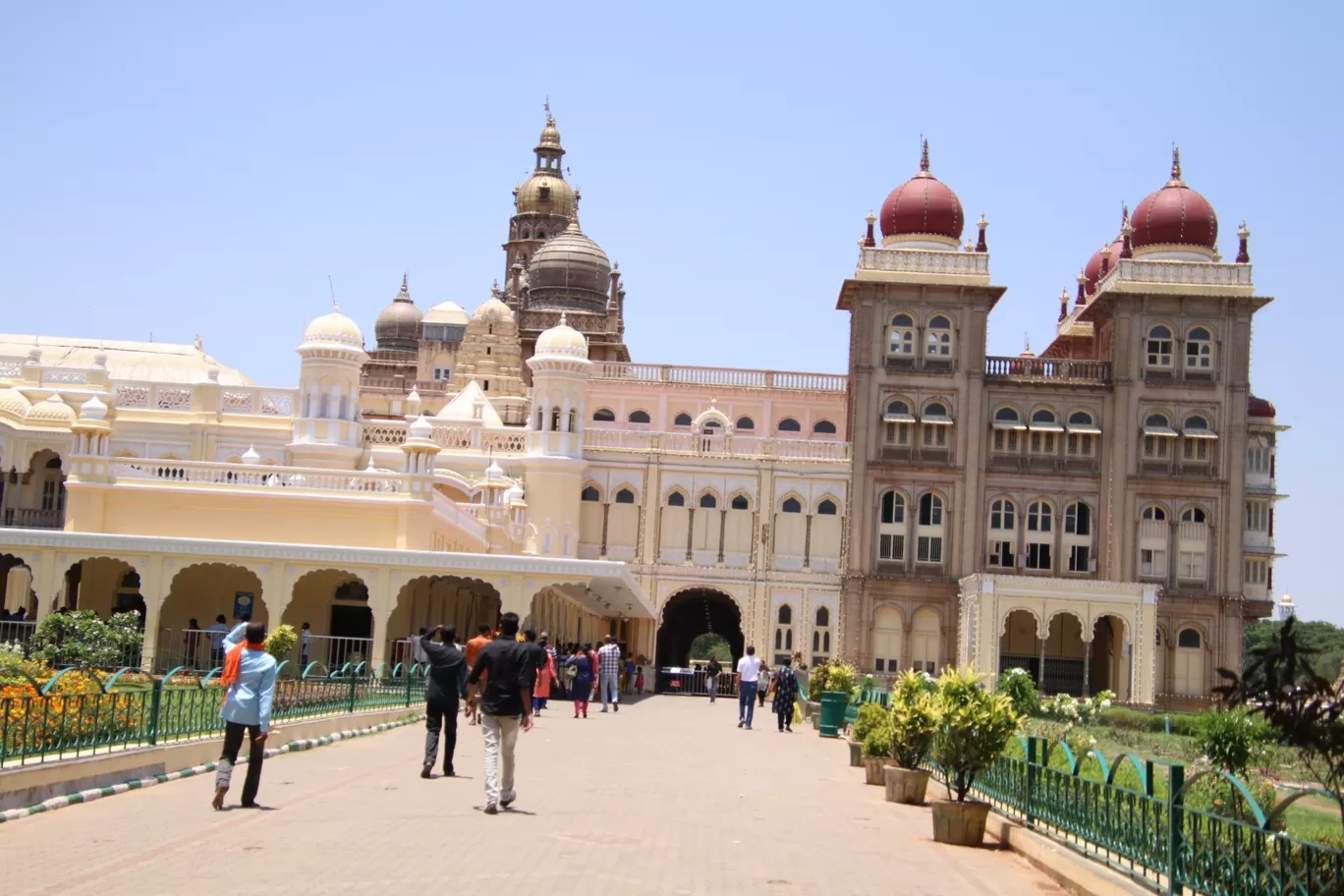 Photo of Mysore Palace By Sheetal Vibhuti escapingsoul.in