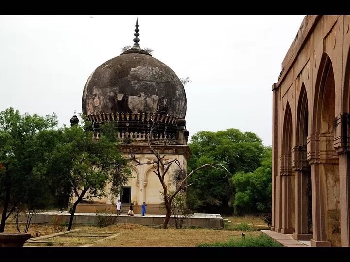 Photo of Qutub Shahi Tombs By Sheetal Vibhuti escapingsoul.in