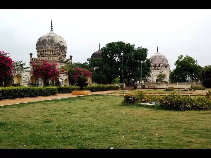Photo of Qutub Shahi Tombs By Sheetal Vibhuti escapingsoul.in