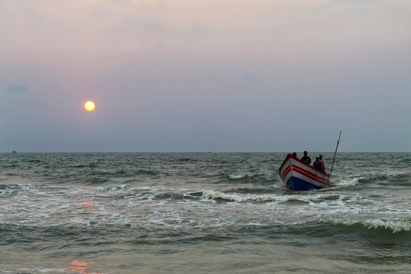Photo of Malpe Beach By Kartik Shetty