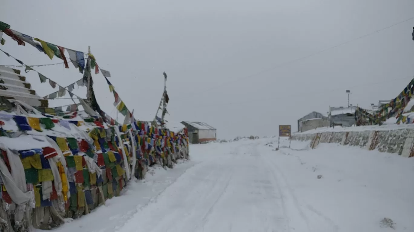 Photo of Changla Pass By Abhineet Singh