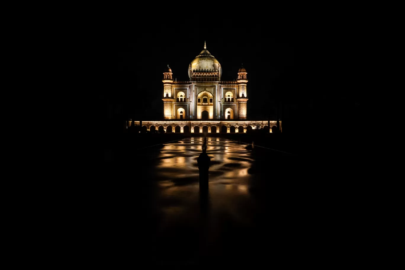 Photo of Safdarjung Tomb By Himanshu Sharma