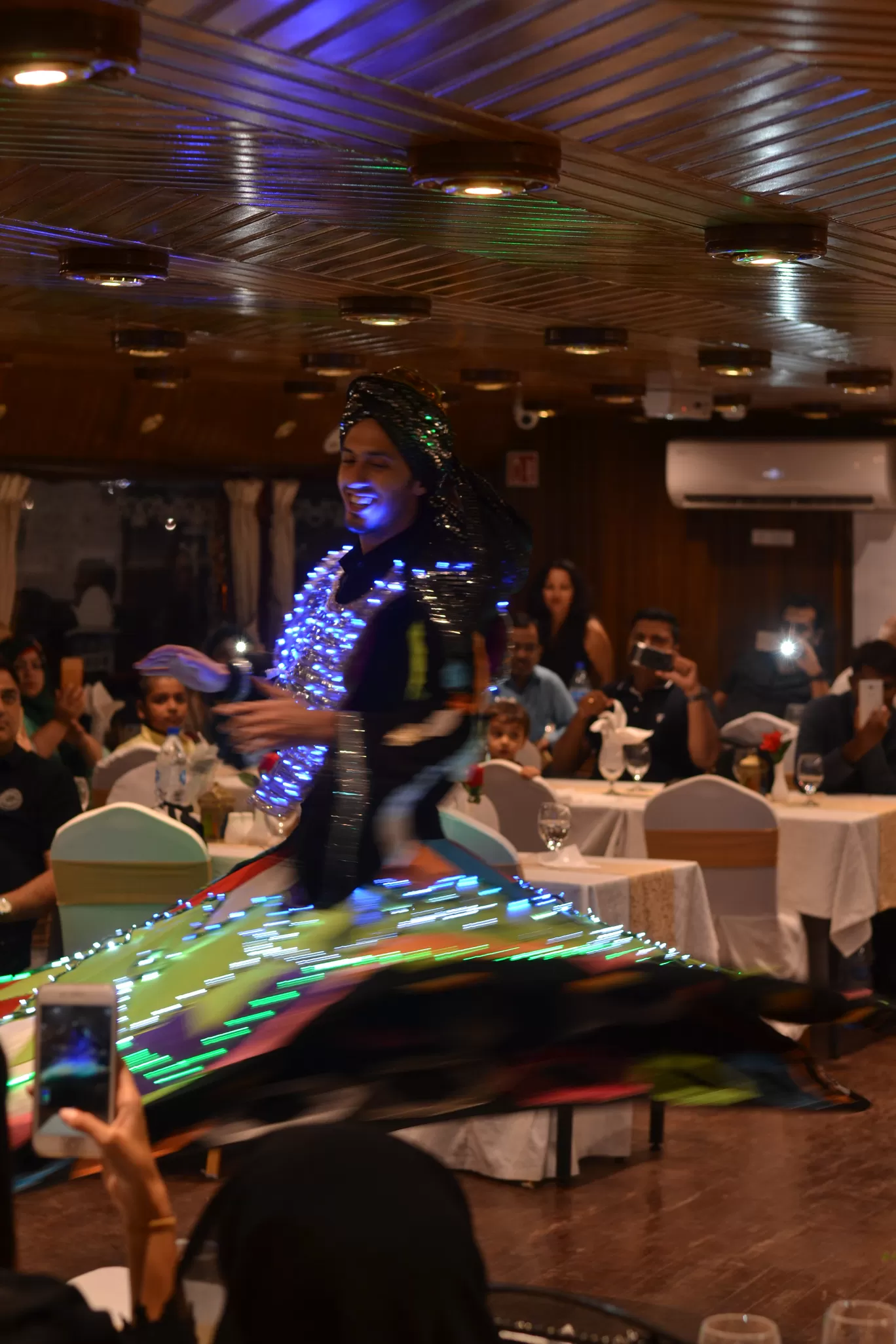 Photo of Dhow Dinner Cruise By Karthik Gandhi aka GastroHogger