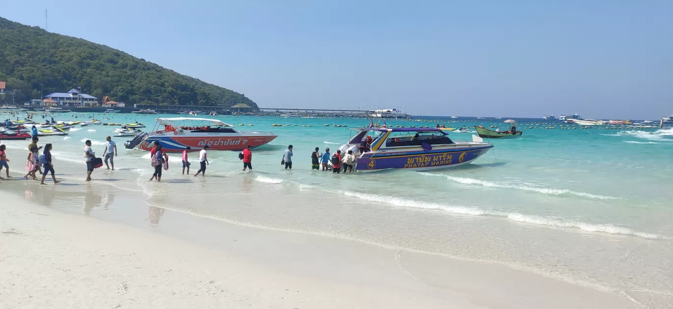 Photo of Pattaya Beach By Satvir Sharma